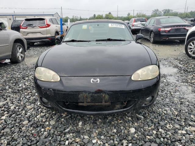 JM1NB353810205202 - 2001 MAZDA MX-5 MIATA BASE BLACK photo 5