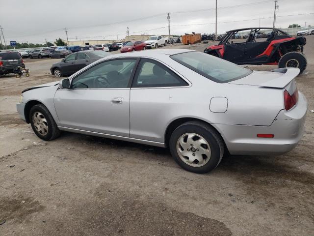 1HGCG3150YA019725 - 2000 HONDA ACCORD EX 银色 照片 2
