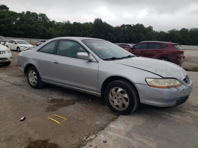 1HGCG3150YA019725 - 2000 HONDA ACCORD EX 银色 照片 4