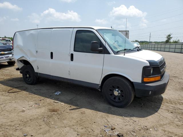 1GCSGAFX2D1158578 - 2013 CHEVROLET EXPRESS G1 WHITE photo 4