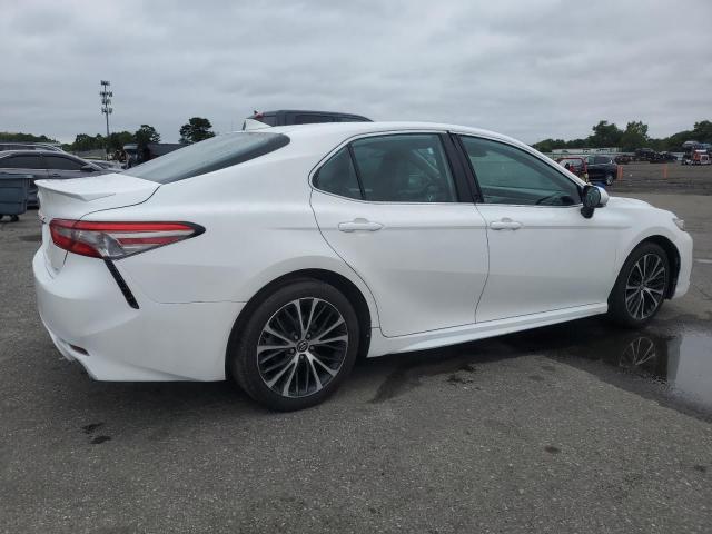 4T1B11HK2KU685899 - 2019 TOYOTA CAMRY L WHITE photo 3