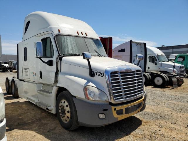 3AKJGLD5XFSGJ2754 - 2015 FREIGHTLINER CASCADIA 1 WHITE photo 1