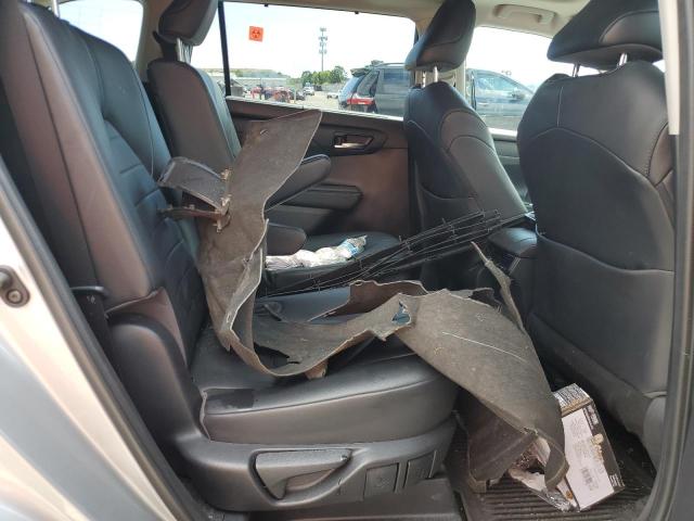 5TDGZRBH7LS038211 - 2020 TOYOTA HIGHLANDER XLE SILVER photo 10