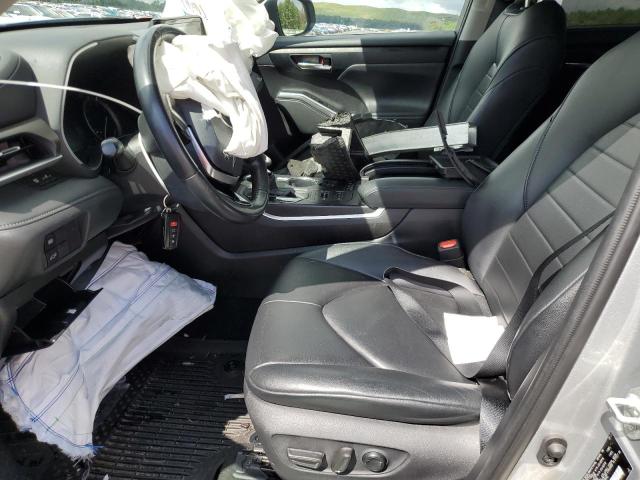 5TDGZRBH7LS038211 - 2020 TOYOTA HIGHLANDER XLE SILVER photo 7