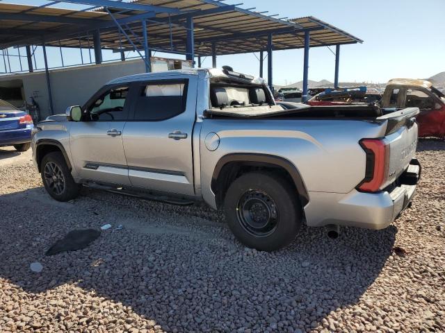 5TFNA5DB6RX169455 - 2024 TOYOTA TUNDRA CREWMAX PLATINUM 灰色 照片 2