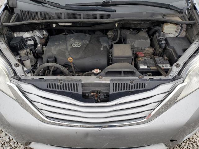 5TDKZ3DCXHS823225 - 2017 TOYOTA SIENNA LE ვერცხლისფერი ფოტო 12