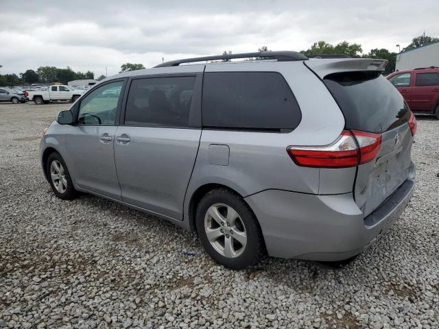 5TDKZ3DCXHS823225 - 2017 TOYOTA SIENNA LE ვერცხლისფერი ფოტო 2