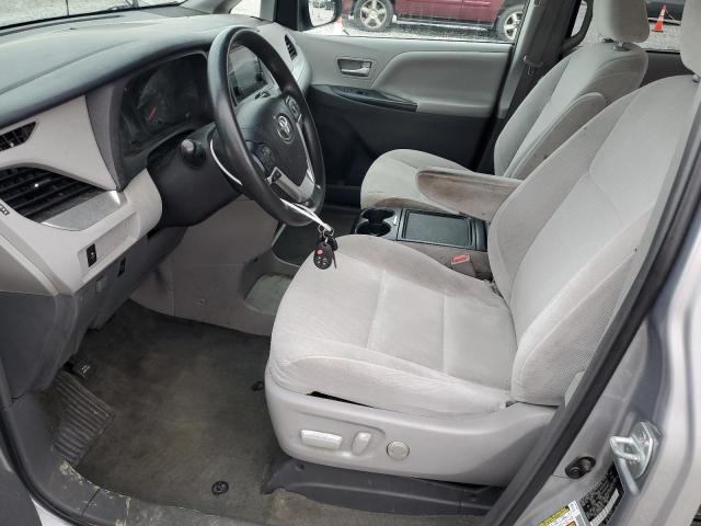 5TDKZ3DCXHS823225 - 2017 TOYOTA SIENNA LE ვერცხლისფერი ფოტო 7