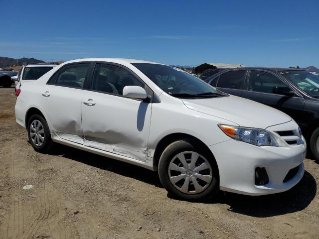 JTDBU4EE0B9154358 - 2011 TOYOTA COROLLA BASE WHITE photo 4