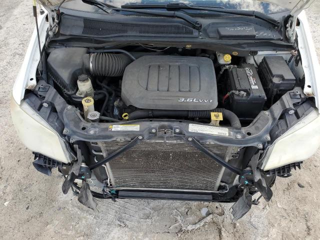 2A4RR8DG3BR676142 - 2011 CHRYSLER TOWN & COU TOURING L WHITE photo 12