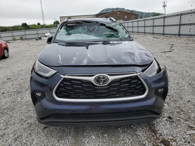 5TDGZRBH0NS197915 - 2022 TOYOTA HIGHLANDER XLE BLUE photo 5