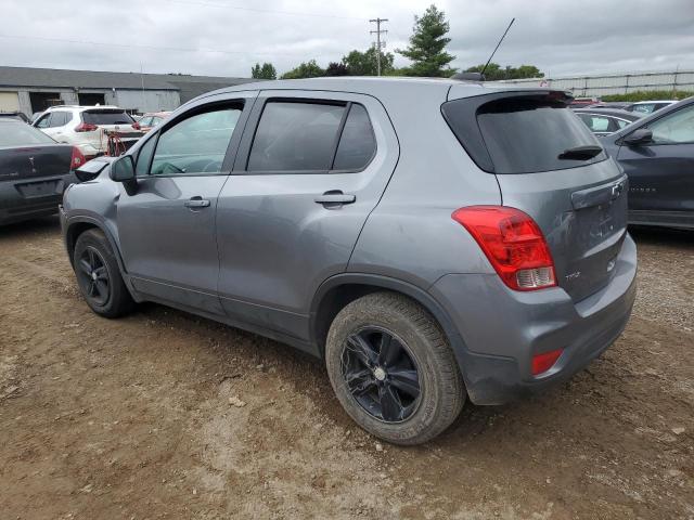 3GNCJKSB8LL194716 - 2020 CHEVROLET TRAX LS GRAY photo 2