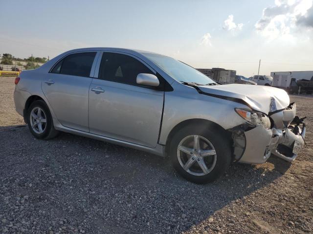 JTDBL40E299020259 - 2009 TOYOTA COROLLA BASE SILVER photo 4