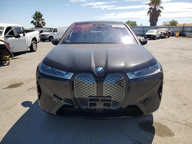 WB523CF0XRCP60436 - 2024 BMW IX XDRIVE50 Qara foto 5