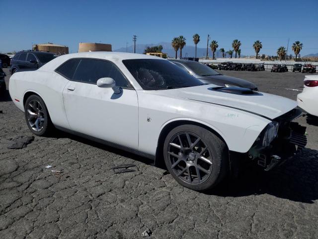 2C3CDZFJ4GH337366 - 2016 DODGE CHALLENGER R/T SCAT PACK WHITE photo 4