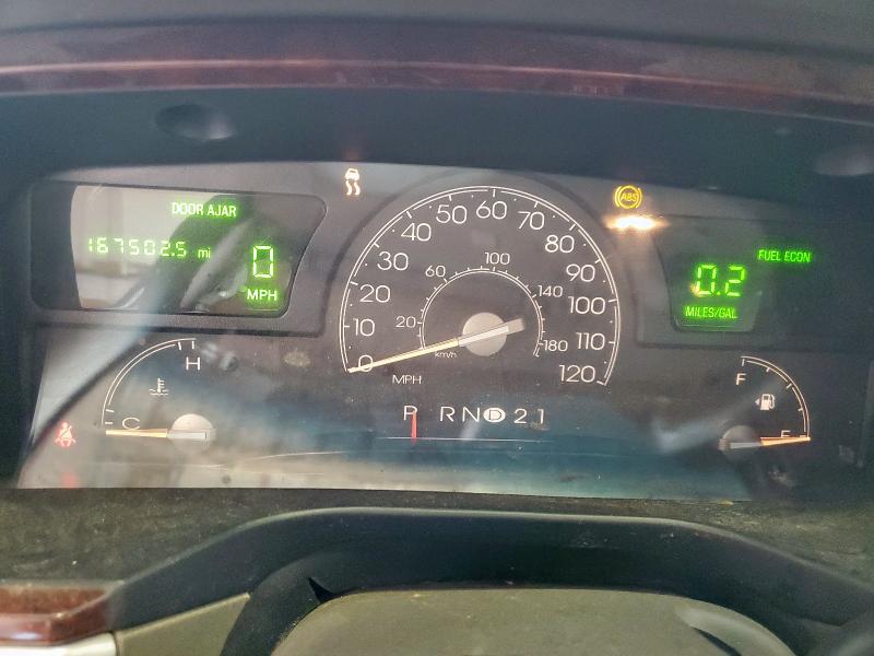 1LNHM81WX4Y656380 - 2004 LINCOLN TOWN CAR EXECUTIVE Արծաթագույն լուսանկար 9