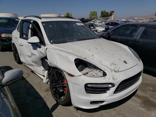 WP1AD2A21DLA77581 - 2013 PORSCHE CAYENNE GTS WHITE photo 4