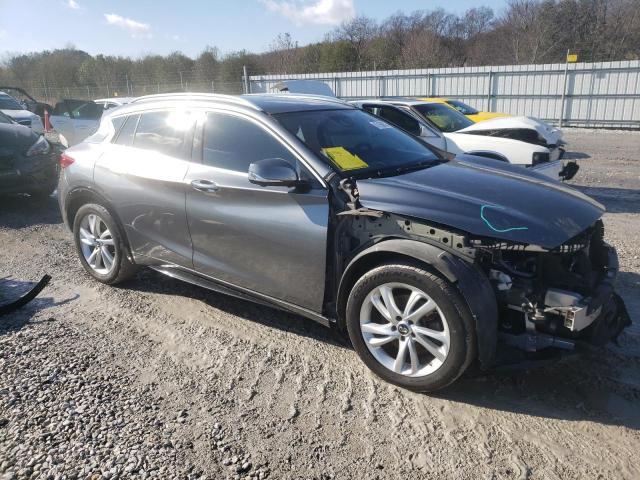 SJKCH5CPXHA021713 - 2017 INFINITI QX30 BASE GRAY photo 4