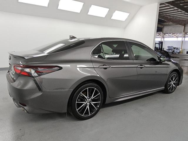 4T1G11AK2PU815462 - 2023 TOYOTA CAMRY SE NIGHT SHADE SILVER photo 3