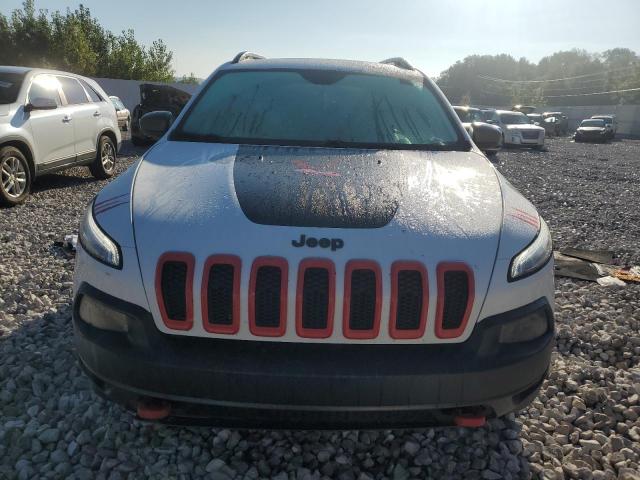 1C4PJMBS8GW192468 - 2016 JEEP CHEROKEE TRAILHAWK WHITE photo 5