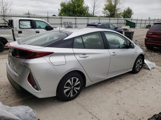 JTDKARFP4H3023175 - 2017 TOYOTA PRIUS PRIM 银色 照片 3