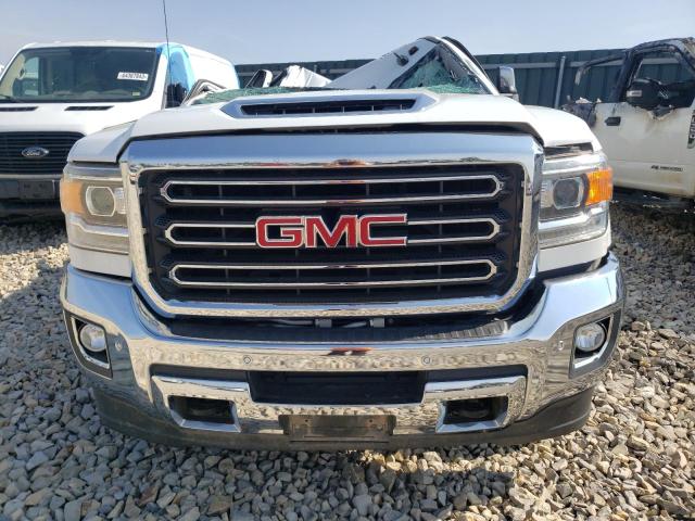 1GT42XCY0JF275713 - 2018 GMC SIERRA K3500 SLT WHITE photo 5