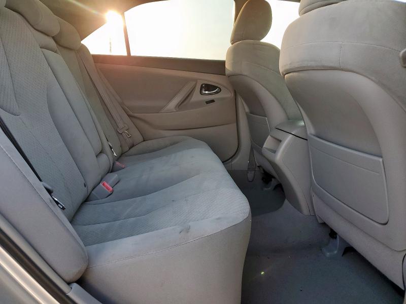 4T4BE46K59R121253 - 2009 TOYOTA CAMRY BASE SILVER photo 10