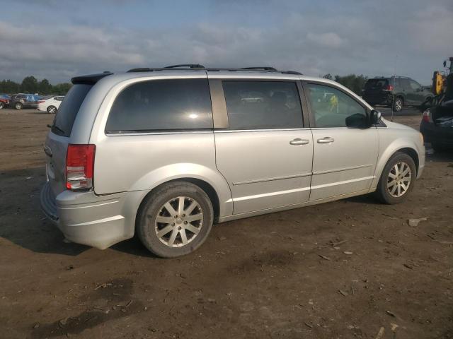 2A8HR54P28R646132 - 2008 CHRYSLER TOWN & COU TOURING ვერცხლისფერი ფოტო 3
