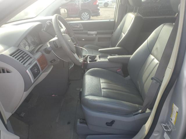 2A8HR54P28R646132 - 2008 CHRYSLER TOWN & COU TOURING ვერცხლისფერი ფოტო 7