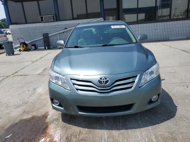 4T4BF3EK3BR105664 - 2011 TOYOTA CAMRY BASE TEAL photo 5