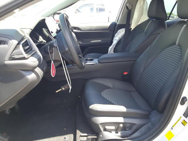 4T1G11AK6PU180388 - 2023 TOYOTA CAMRY SE NIGHT SHADE WHITE photo 7