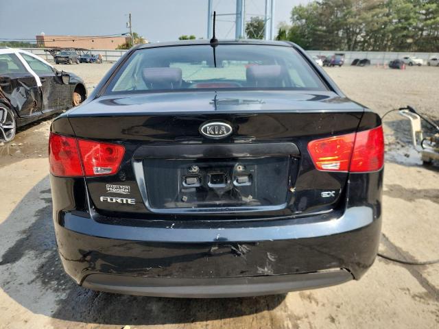 KNAFU4A28C5634067 - 2012 KIA FORTE EX BLACK photo 6