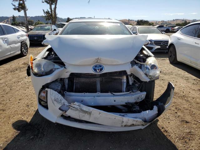 JTDKDTB39D1042138 - 2013 TOYOTA PRIUS C WHITE photo 5