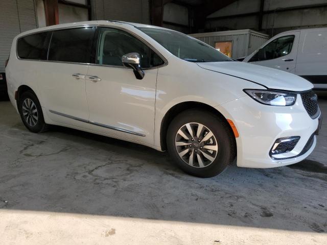 2C4RC1S7XPR558825 - 2023 CHRYSLER PACIFICA HYBRID LIMITED WHITE photo 4