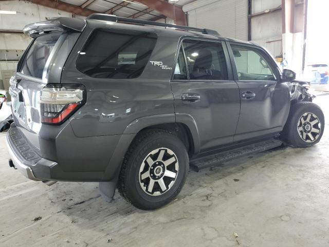 JTEPU5JR1P6130871 - 2023 TOYOTA 4RUNNER SE GRAY photo 3