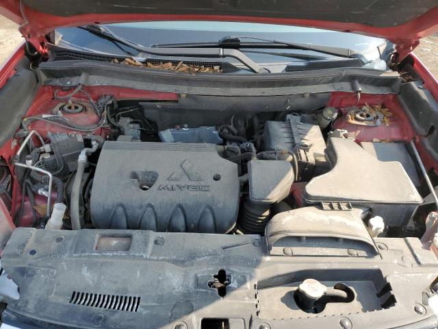 JA4AZ3A31JZ050966 - 2018 MITSUBISHI OUTLANDER SE RED photo 12