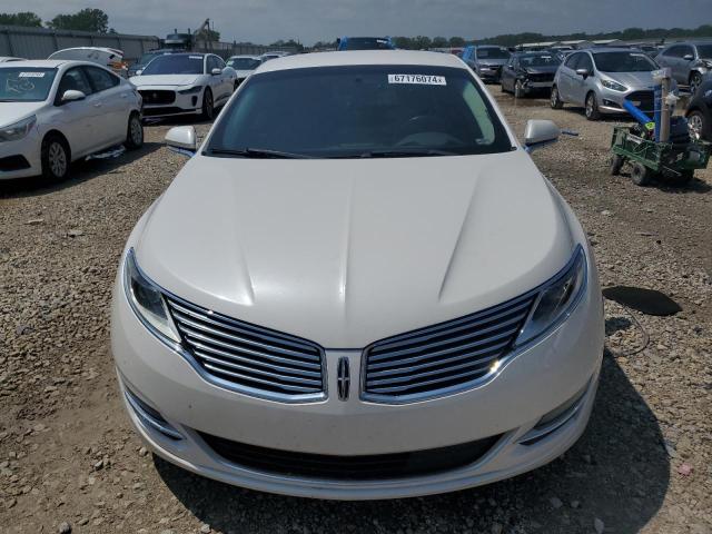3LN6L2G98DR812455 - 2013 LINCOLN MKZ WHITE photo 5