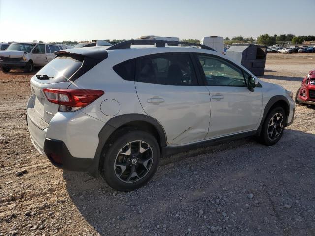 JF2GTABC2JH225933 - 2018 SUBARU CROSSTREK PREMIUM WHITE photo 3