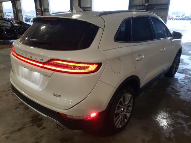 5LMCJ3C93JUL07915 - 2018 LINCOLN MKC RESERVE WHITE photo 4