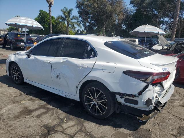 4T1G11AK1RU844678 - 2024 TOYOTA CAMRY SE NIGHT SHADE WHITE photo 2