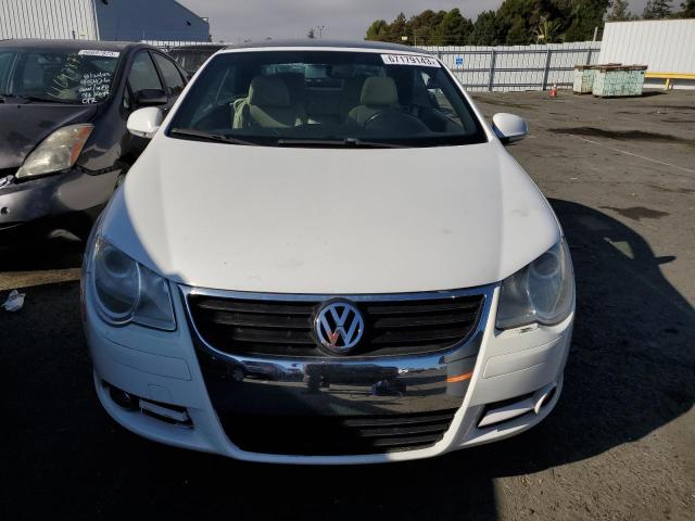 WVWBA71F77V022379 - 2007 VOLKSWAGEN EOS 2.0T WHITE photo 5