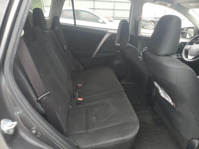 JTMZFREV2JJ752194 - 2018 TOYOTA RAV4 LE ნაცრისფერი ფოტო 11