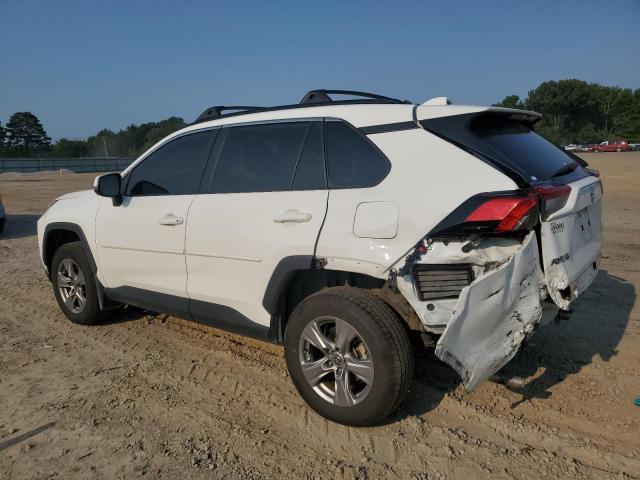 2T3P1RFV6NW270906 - 2022 TOYOTA RAV4 XLE WHITE photo 2