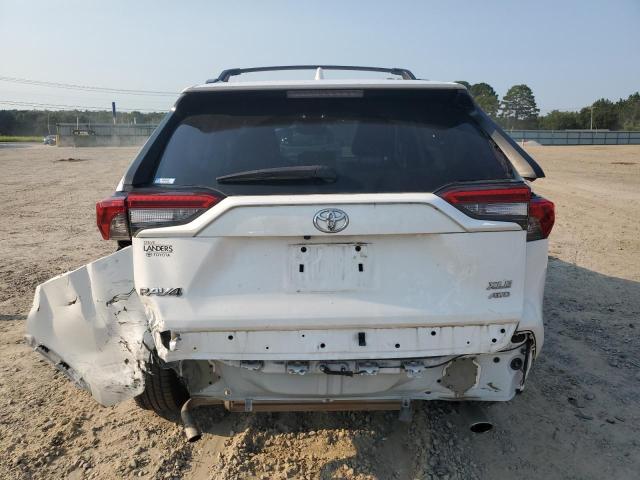 2T3P1RFV6NW270906 - 2022 TOYOTA RAV4 XLE WHITE photo 6