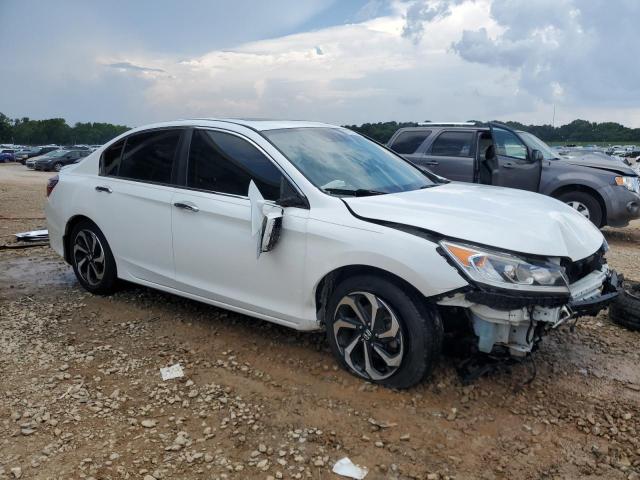 1HGCR2F95GA010002 - 2016 HONDA ACCORD EXL WHITE photo 4