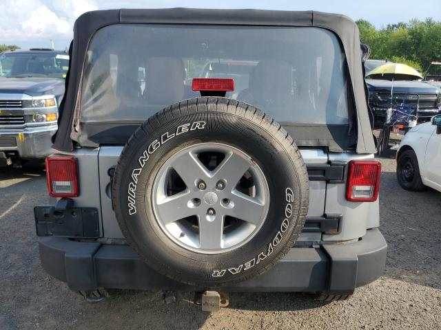 1C4AJWAG7DL635639 - 2013 JEEP WRANGLER SPORT GRAY photo 6