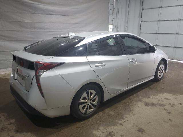 JTDKARFU3J3057426 - 2018 TOYOTA PRIUS 银色 照片 3