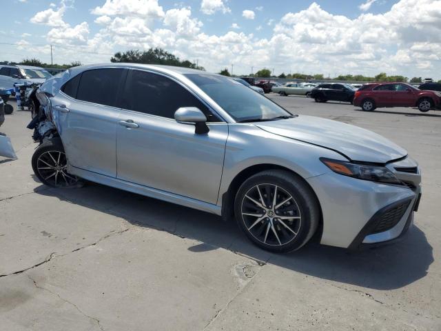 4T1G31AK3PU619900 - 2023 TOYOTA CAMRY SE NIGHT SHADE GRAY photo 4