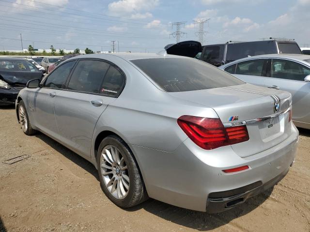 WBAYE8C56FD782359 - 2015 BMW 7 SERIES LI GRAY photo 2