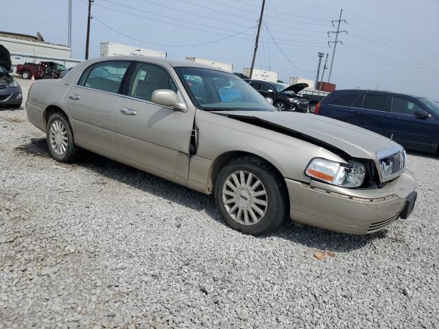 1LNHM81W04Y622559 - 2004 LINCOLN TOWN CAR EXECUTIVE Թուխ լուսանկար 4
